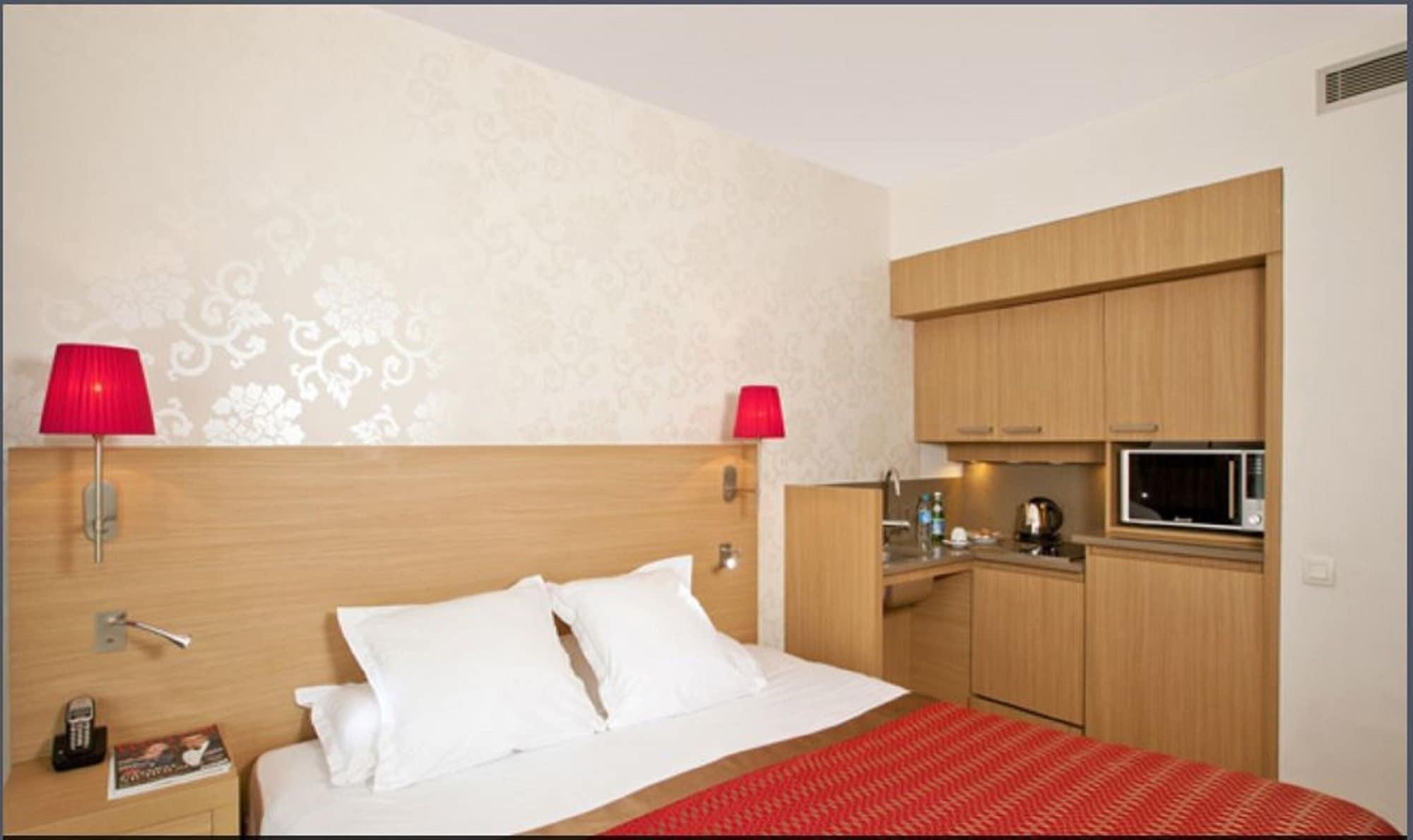 Residhome Paris-Evry Courcouronnes Buitenkant foto