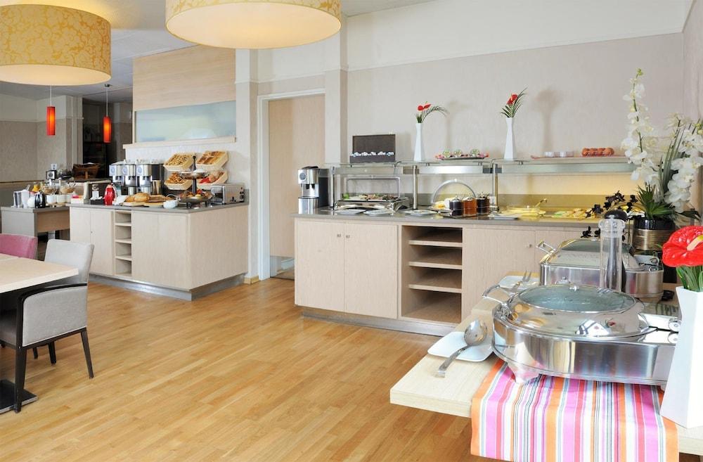 Residhome Paris-Evry Courcouronnes Buitenkant foto