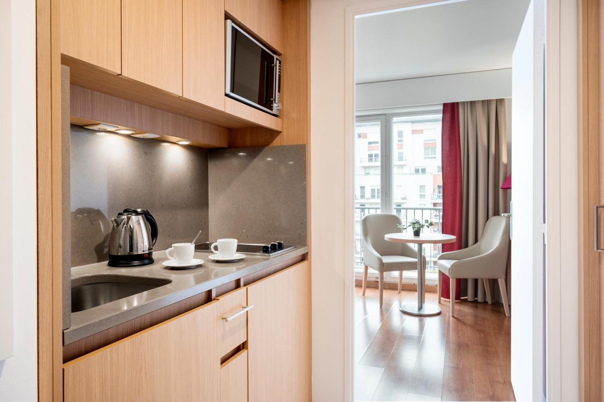 Residhome Paris-Evry Courcouronnes Buitenkant foto