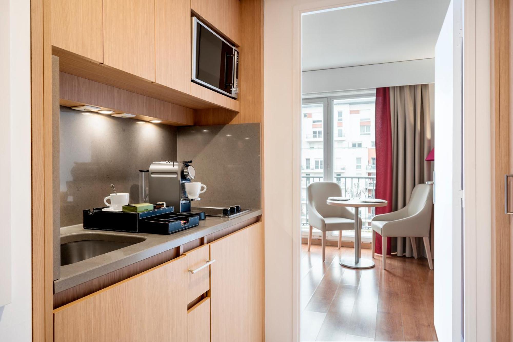 Residhome Paris-Evry Courcouronnes Buitenkant foto